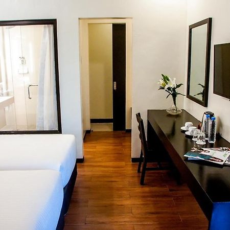 Pina Suites Ормок Экстерьер фото