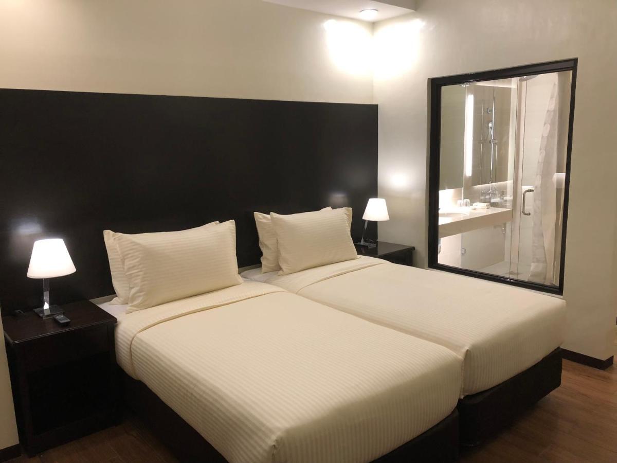 Pina Suites Ормок Экстерьер фото