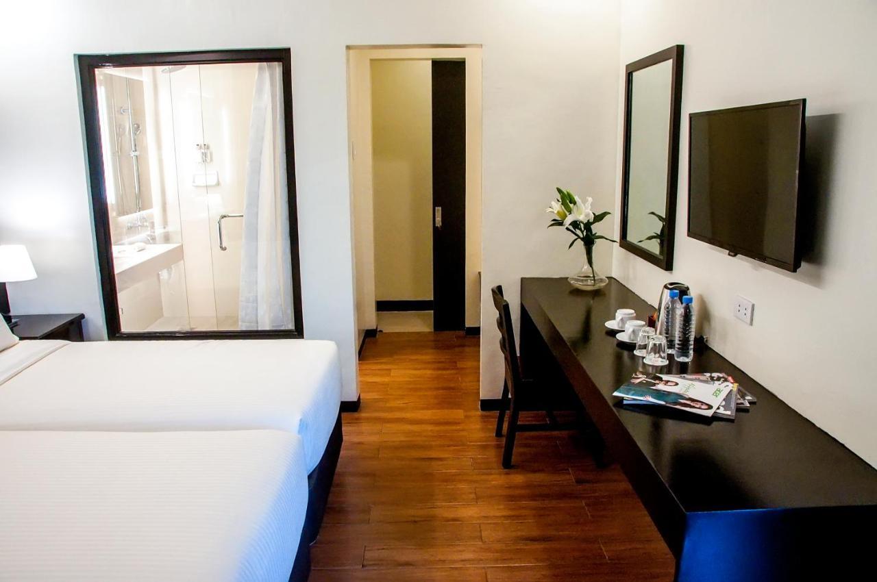 Pina Suites Ормок Экстерьер фото